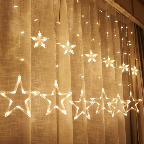 Ưu điểm nổi bật của đèn rèm sao trang trí 