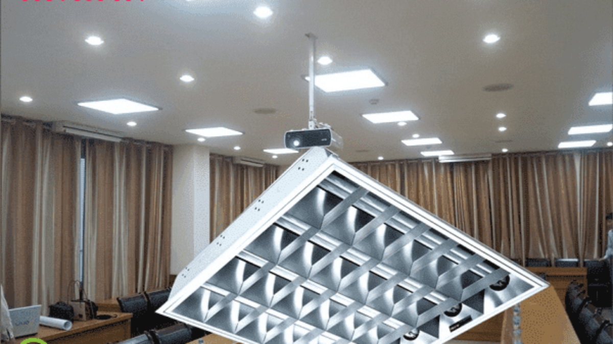 Máng đèn âm trần 3 bóng 0.6m giá bao nhiêu?
