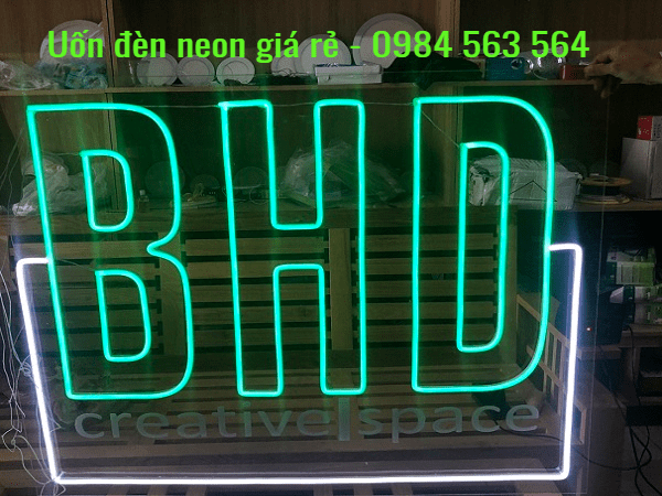 lam bang den neon o gia lai