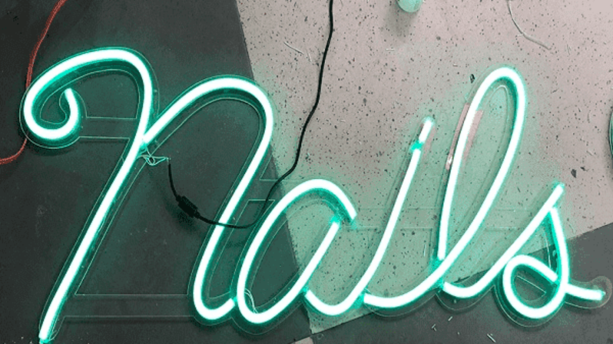 Làm bảng hiệu đèn Neon ở Quận 12 uy tín giá rẻ