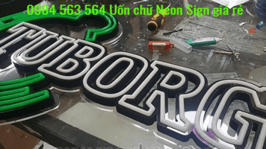 Làm bảng hiệu đèn Neon ở Quận 9 uy tín giá rẻ