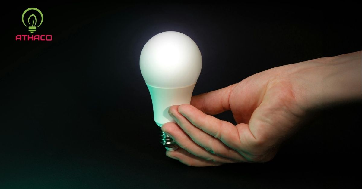 Cách lựa chọn đèn LED tiết kiệm điện, giảm hoá đơn cho gia đình