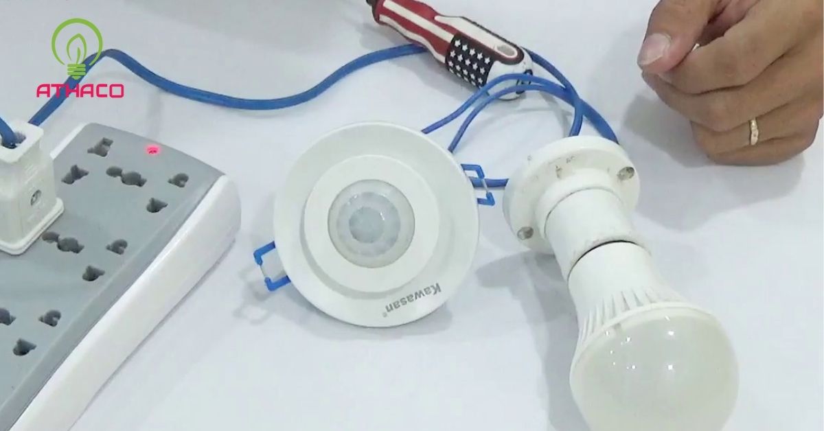 Hướng dẫn lắp đặt công tắc cảm biến