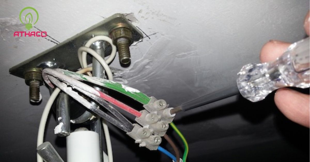 Những lỗi thường gặp khi lắp đặt trần thạch cao và dây điện