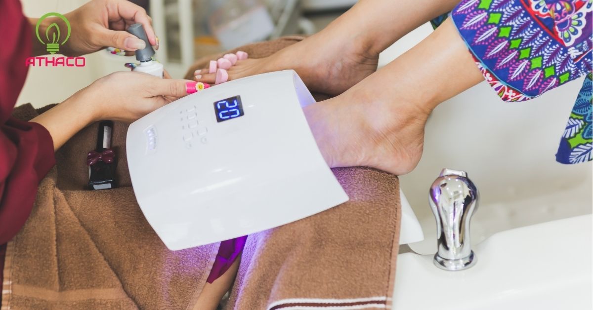 Tác hại tiềm ẩn của đèn chứa tia UV và cách phòng tránh